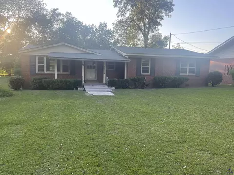745 Oak Ave, Pinehurst, GA 31070 photo 1