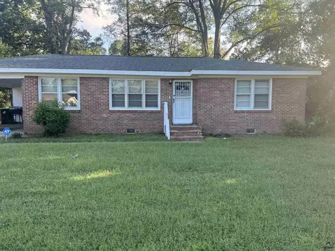 111 Cherry Ln, Warner Robins, GA 31093 photo 1