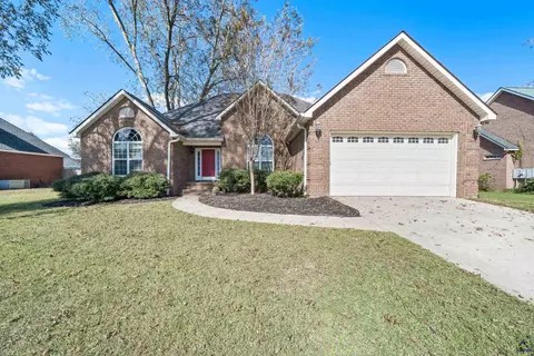 211 Noah Ln, Perry, GA 31069 photo 1