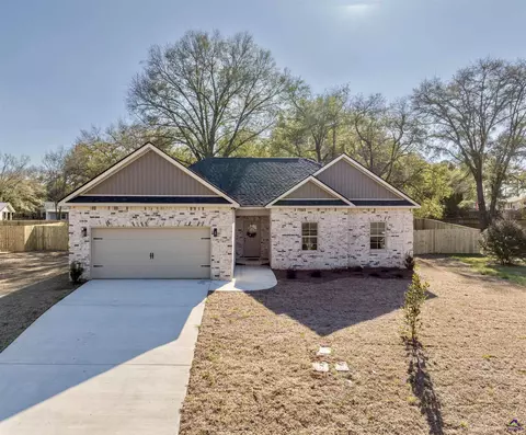 210 Hill Ln, Perry, GA 31069 photo 1