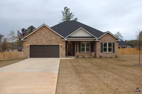 201 Silverside Dr, Perry, GA 31069 photo 1
