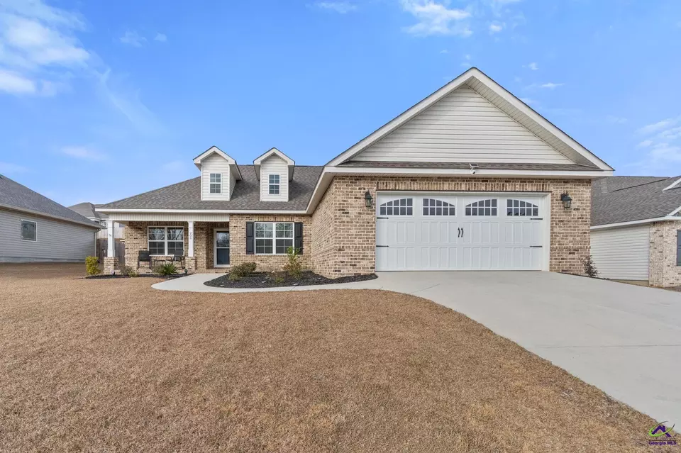 209 Creek Ridge Dr, Warner Robins, GA 31088 32 Photos Movoto