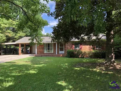 405 Davis Dr, Centerville, GA 31028 photo 1