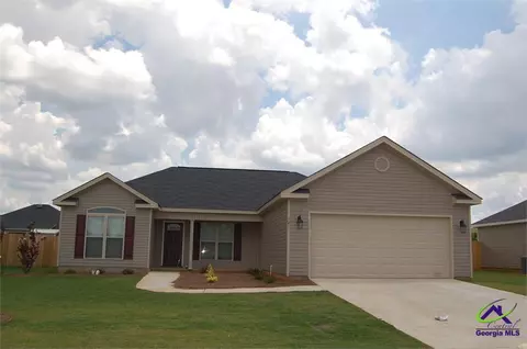 121 Raymond Cir, Warner Robins, GA 31088 photo 1