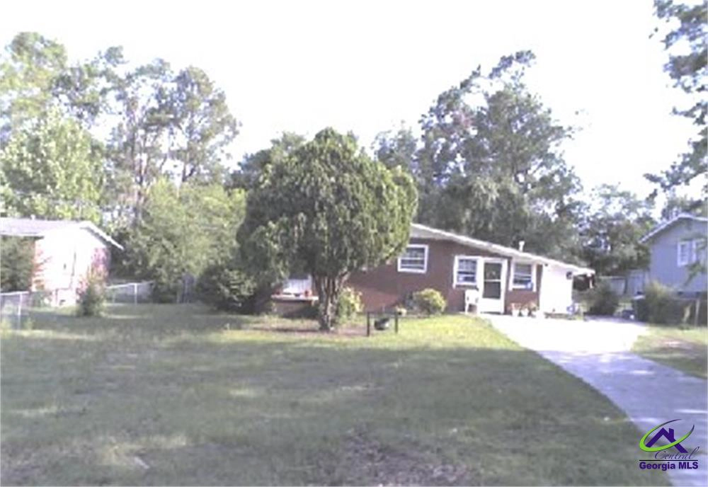 4009 Lindwood Dr  