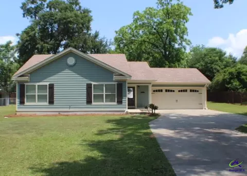 203 Westview Dr, Dublin, GA 31021 photo 2