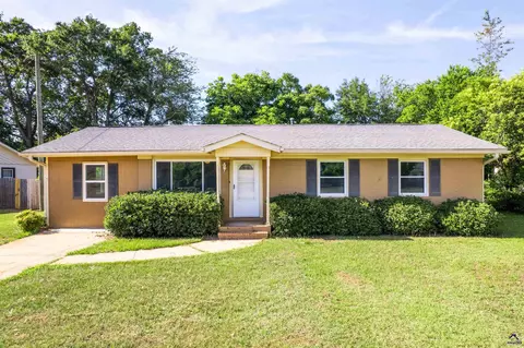 208 Willow Ave, Warner Robins, GA 31093 photo 1