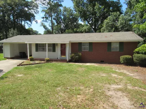1303 Tucker Rd, Perry, GA 31069 photo 1