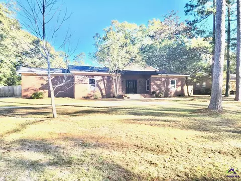 112 Shadow Ln, Warner Robins, GA 31088 photo 1