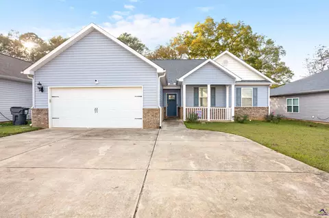 115 Sutton Dr, Perry, GA 31069 photo 1