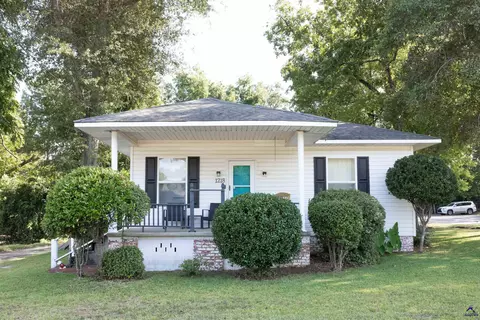 1218 Main St, Perry, GA 31069 photo 1