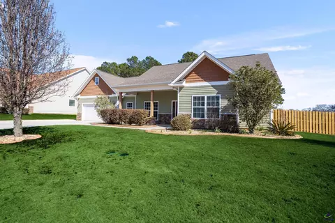 200 Christopher Luke Cir, Perry, GA 31069 photo 1