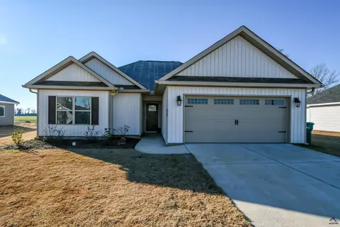 810 Daisy Dr, Perry, GA 31069 photo 1