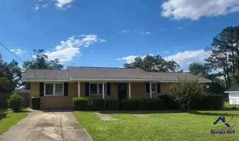 218 Self St, Warner Robins, GA 31088 photo 1