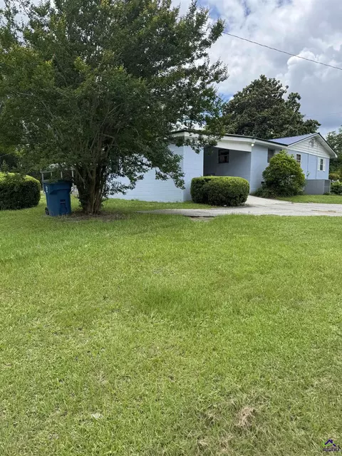 46 Third Ave, Mc Rae, GA 31055 photo 1