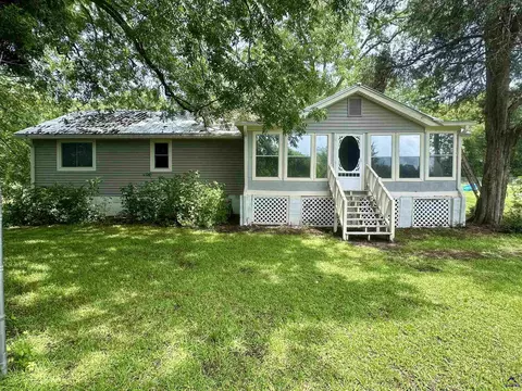 676 N 2nd St, Danville, GA 31017
