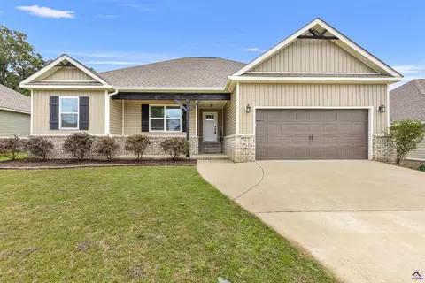 304 Kendall Ct, Perry, GA 31069 photo 1