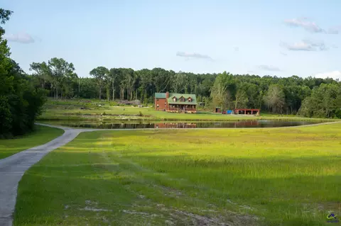 1940 Horne Rd, Eastman, GA 31023