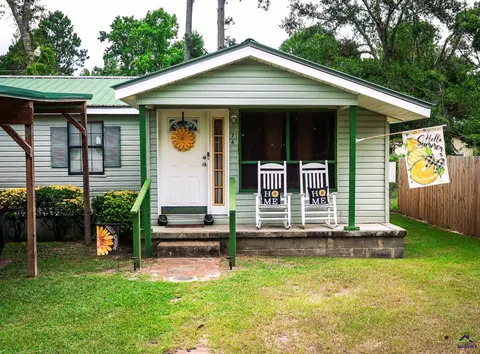 76 E Grant St, Mc Rae, GA 31055 photo 1