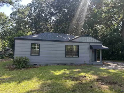 102 Camellia Cir, Warner Robins, GA 31093