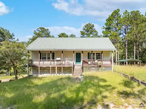 717 Moncrief Rd, Roberta, GA 31078 photo 1