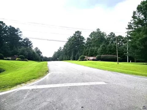 Redridge Lane, Perry, GA 31069