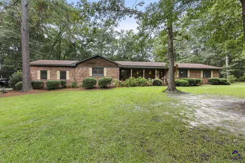 562 W Anderson St, Oglethorpe, GA 31068