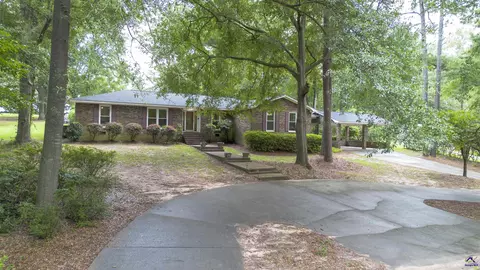 812 Woodland Dr, Montezuma, GA 31063