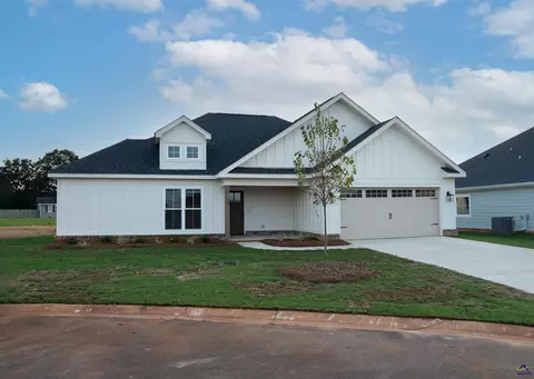 112 Nash Ct, Perry, GA 31069 photo 1