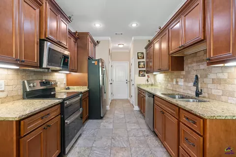 Kitchen - 147 Summer Grove Ln, Macon, GA 31206 photo 1 of 4