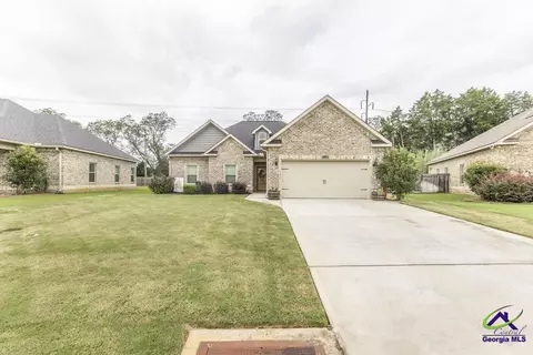 124 Logans Mill Trl, Warner Robins, GA 31093