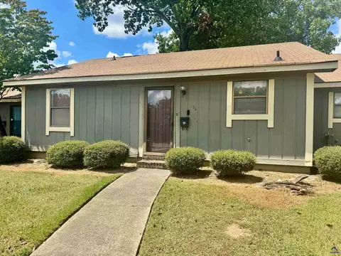 124 Stone Hedge Dr, Warner Robins, GA 31088
