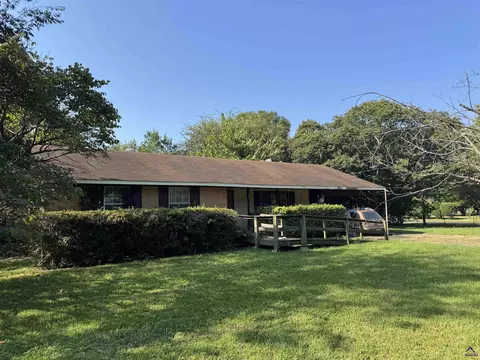 303 Carroll Dr, Warner Robins, GA 31093