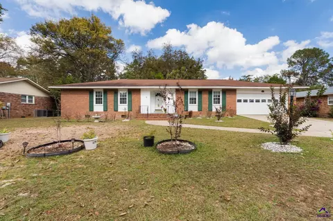 118 Avalon Dr, Warner Robins, GA 31093