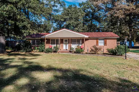 1028 Greenwood Dr, Perry, GA 31069