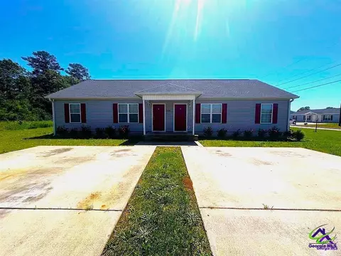 104 Newton St, Fort Valley, GA 31030