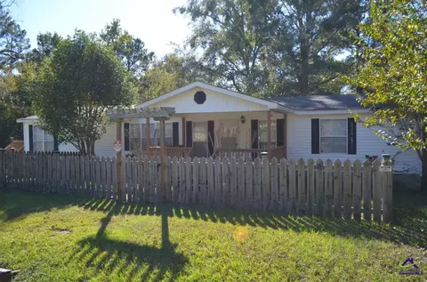 134 Bowers, Macon, GA 31217