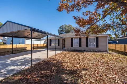 302 Dunmurry Pl, Warner Robins, GA 31093