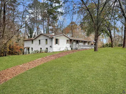 231 Alexandria Dr, Macon, GA 31210