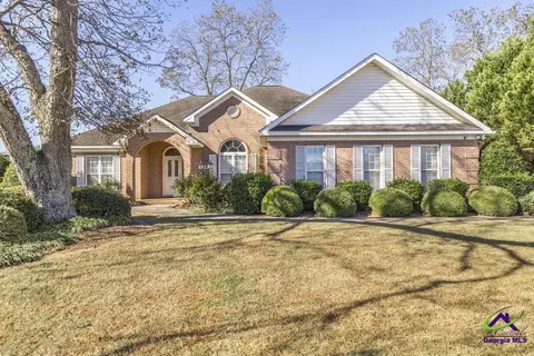 114 Wavertree Dr, Warner Robins, GA 31088