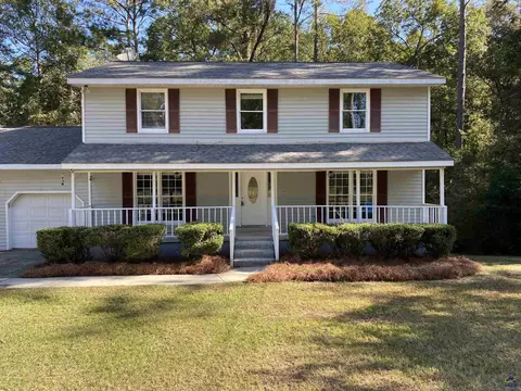 110 Pine Crest Dr, Byron, GA 31008