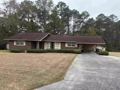 5021 Greenhill Rd, Eastman, GA 31023