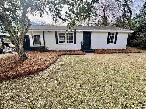 2326 S Joe Wright Dr, Cordele, GA 31015