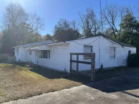 4941 Log Cabin Dr, Macon, GA 31206