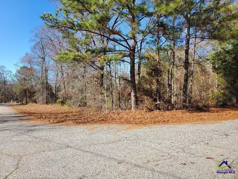 Tyler Court, Fort Valley, GA 31030