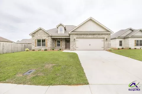 302 Willowbrook Ln, Kathleen, GA 31047