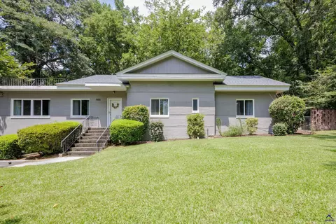 1485 Lone Oak Dr, Macon, GA 31211