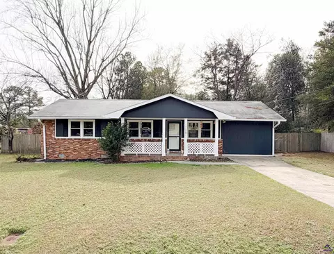 108 Weaver Rd, Warner Robins, GA 31093