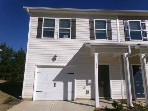 410 NW Oakwood Dr, Milledgeville, GA 31061