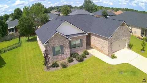 106 Raspberry Trl, Perry, GA 31069 photo 4